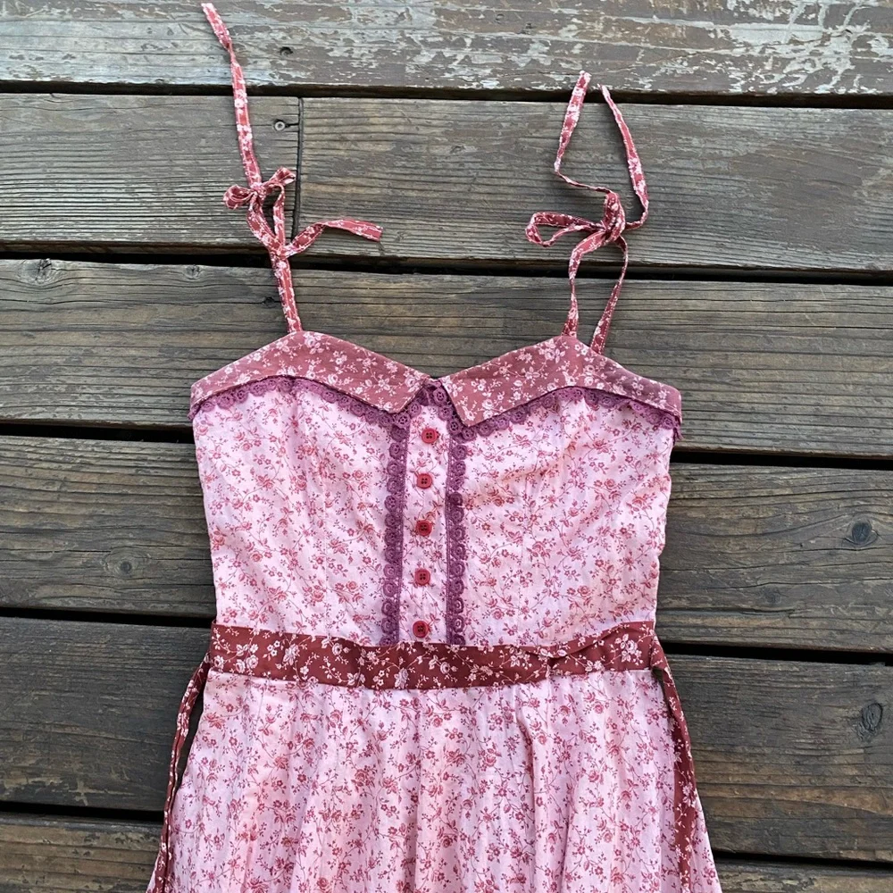 Vintage handmade gunnesax style dress bohemian